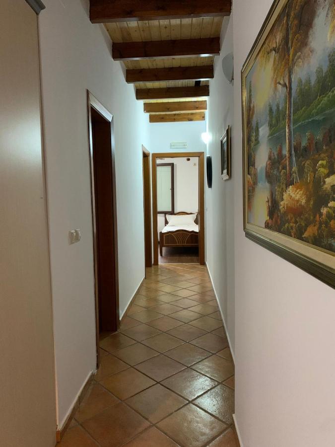 Nomad House-Entire House At Your Disposal,4 Guests Berat Exterior foto