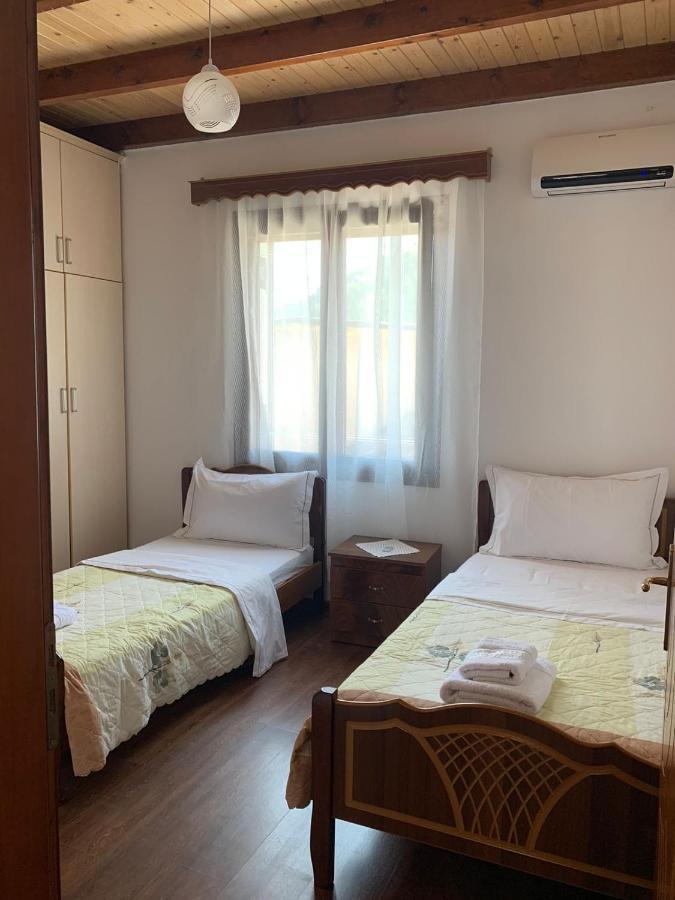 Nomad House-Entire House At Your Disposal,4 Guests Berat Exterior foto