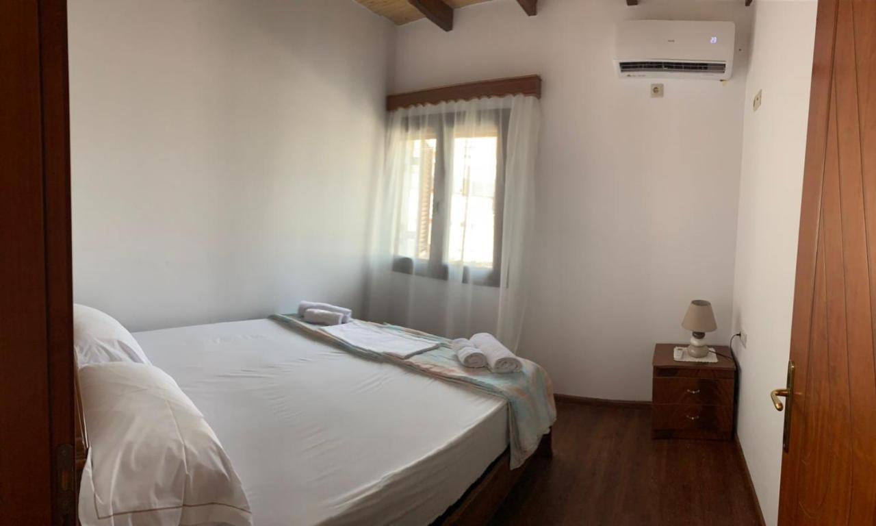 Nomad House-Entire House At Your Disposal,4 Guests Berat Exterior foto