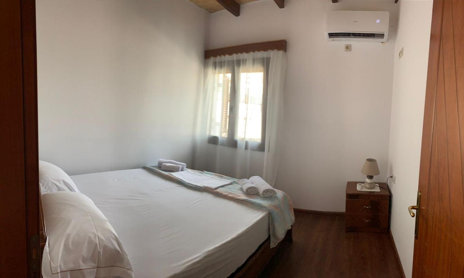 Nomad House-Entire House At Your Disposal,4 Guests Berat Exterior foto