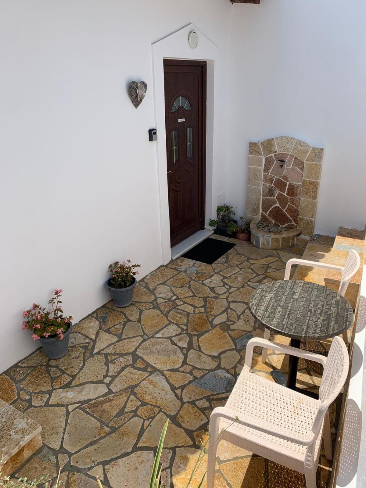 Nomad House-Entire House At Your Disposal,4 Guests Berat Exterior foto