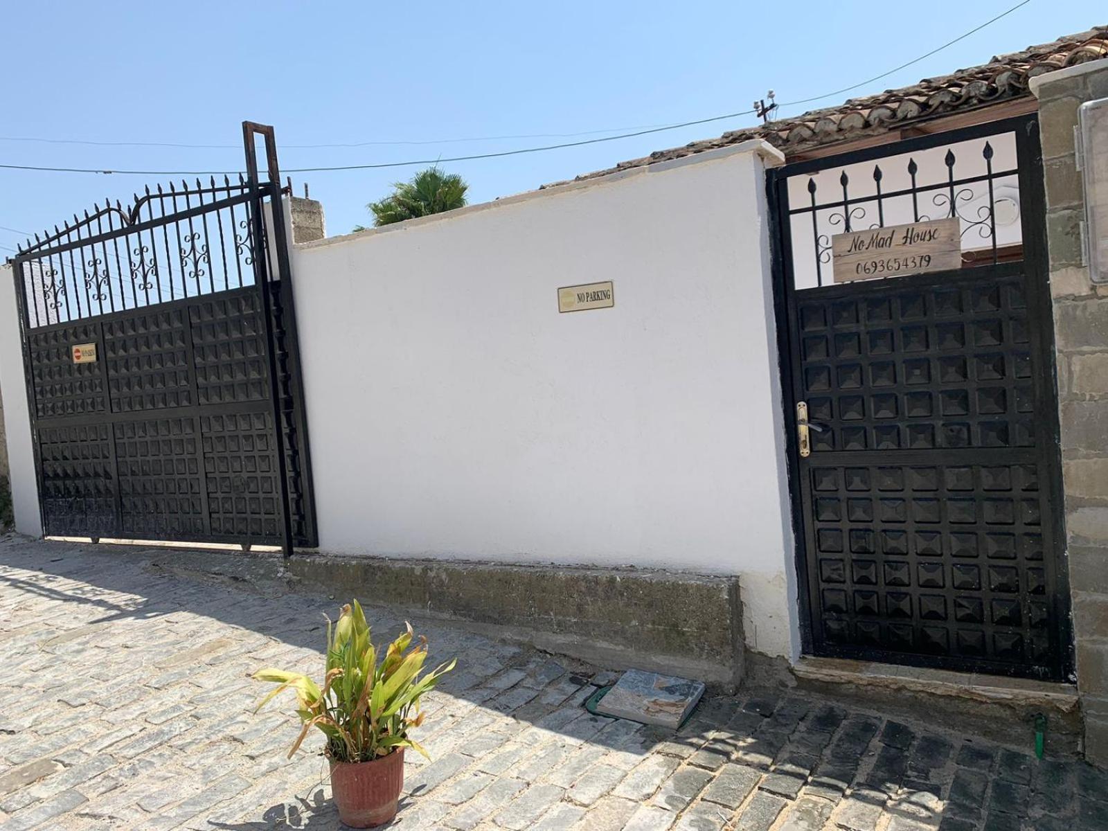 Nomad House-Entire House At Your Disposal,4 Guests Berat Exterior foto